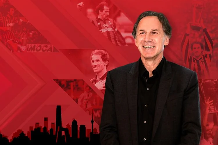 Legenda AC Milan, Franco Baresi, akan berkunjung ke China pada 11-14 November 2023. Baresi bakal meresmikan perilisan buku biografinya dalam bahasa China dan menyapa fan setempat dalam sejumlah kegiatan.