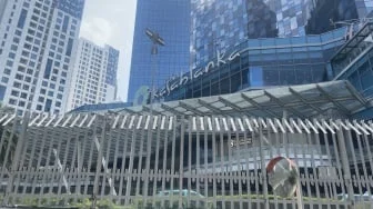 Mal Ramai Pasang Pagar Tinggi, Polda Metro Jaya Ungkap Situasi Jelang Agustus