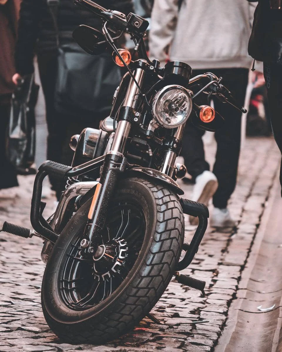 ilustrasi ban motor