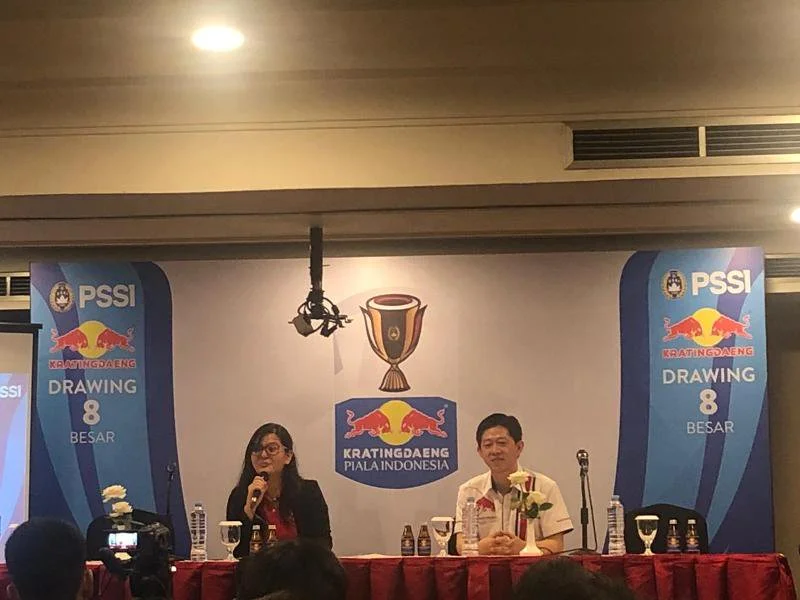 Trofi Piala Indonesia yang diperebutkan pada 2019.