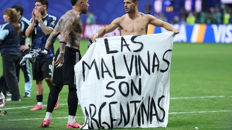 Presiden Argentina Serang Para Pemain Tim Tango: "Gol Maradona Tidak Mengembalikan Kepulauan kepada Kami"