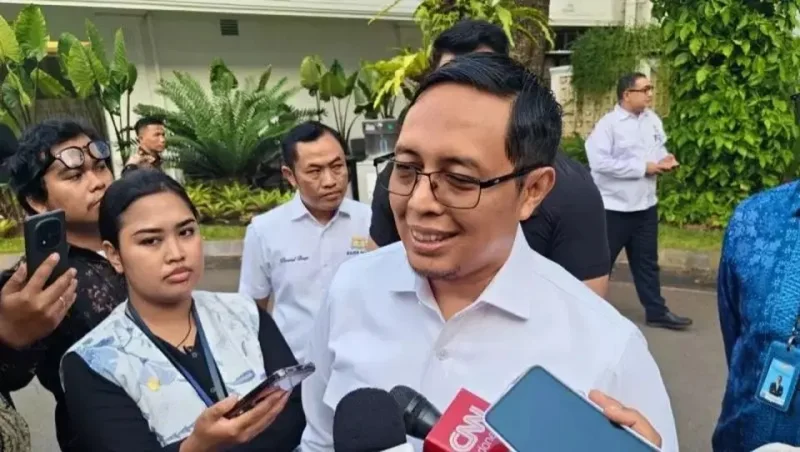 Respons Isu Mal Dipasang Pagar, Hasan Nasbi Minta Publik Cek Fakta