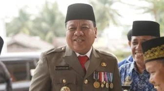KPK Periksa Istri Suhardiman Amby, Sekda hingga Anggota DPRD Kuansing