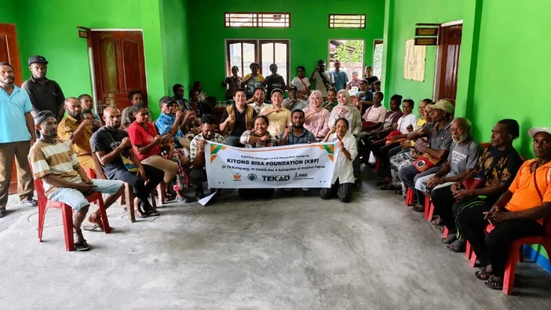 Bersama Kemendes PDT, Latih Literasi Keuangan dan Beri Modal Usaha 1.700 Rumah Tangga Papua