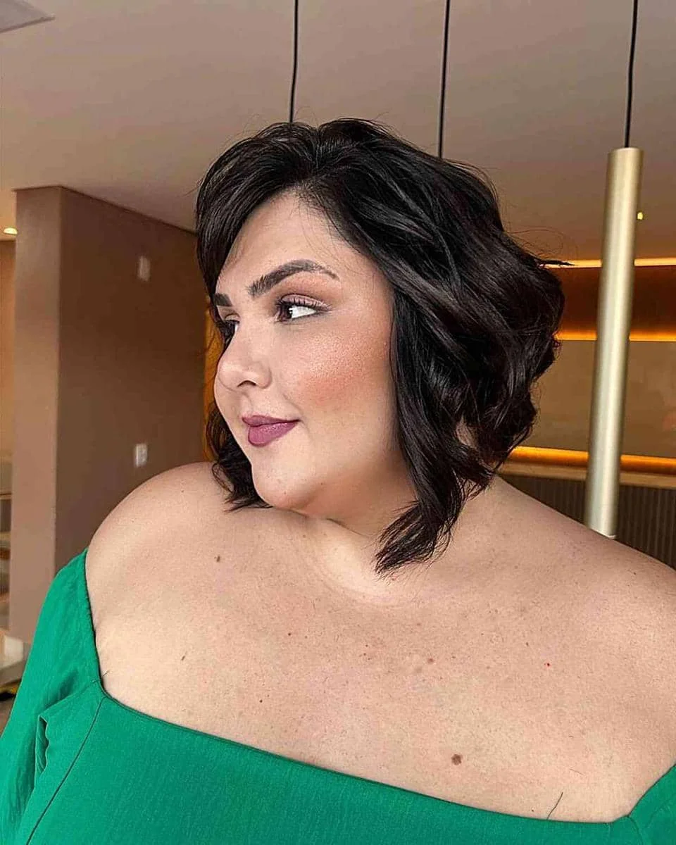 Model Rambut Pendek Wanita Gemuk agar Terlihat Kurus&nbsp;