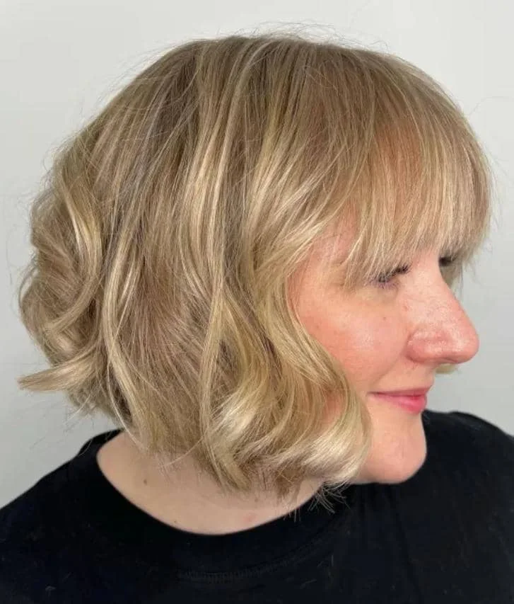 Model Rambut Pendek Wanita Gemuk agar Terlihat Kurus&nbsp;