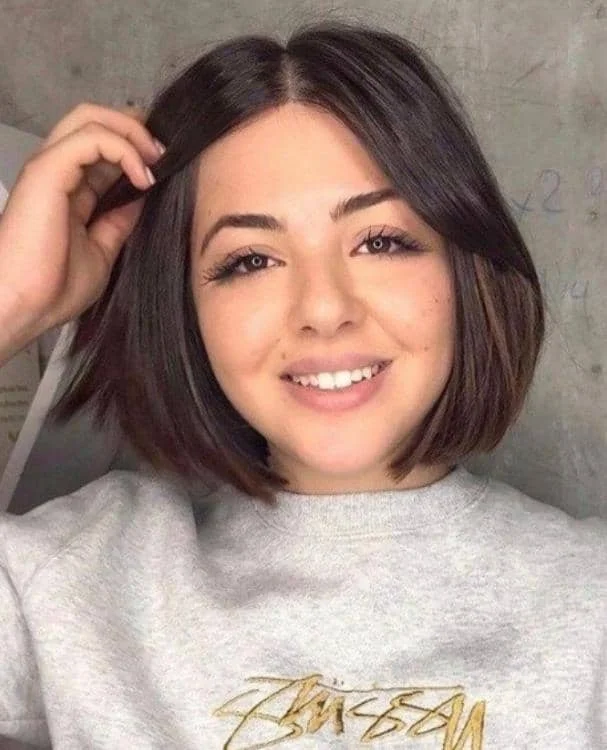 Model Rambut Pendek Wanita Gemuk agar Terlihat Kurus&nbsp;