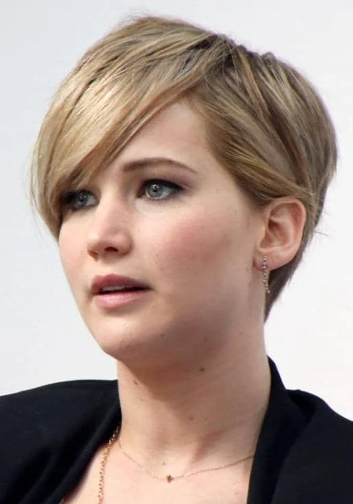 Model Rambut Pendek Wanita Gemuk agar Terlihat Kurus&nbsp;