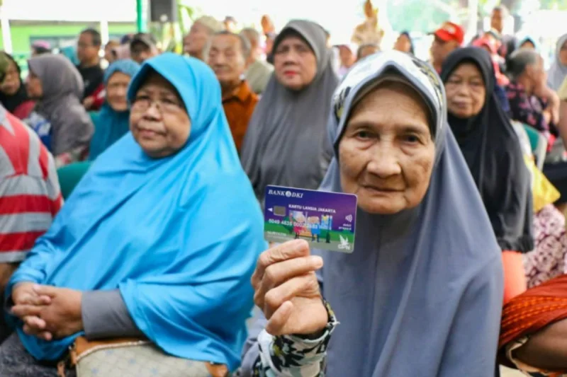 Cara cek Kartu Jakarta Lansia lewat Online, Mudah dan Cepat