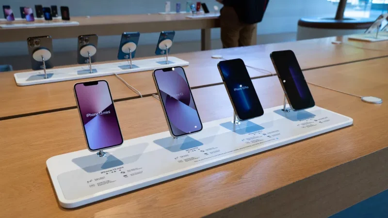 Apple Catat Pendapatan Solid di Kuartal III Berkat iPhone