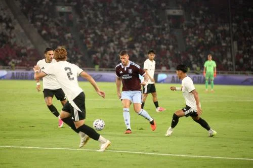 Indonesia All Stars vs Aston Villa di uji coba pramusim (Foto: Okezone/Isra Triansyah)