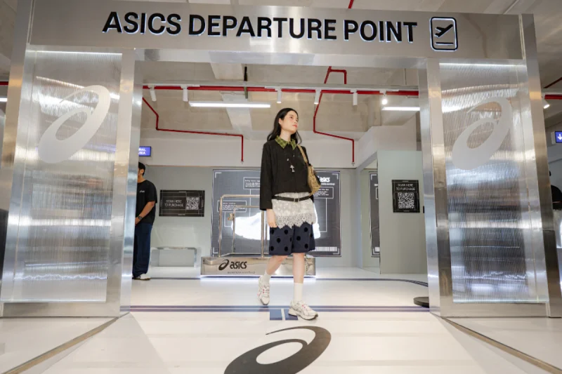 Belanja Sepatu Gratis Freebies Terbatas di Asics Pop-up Experience
