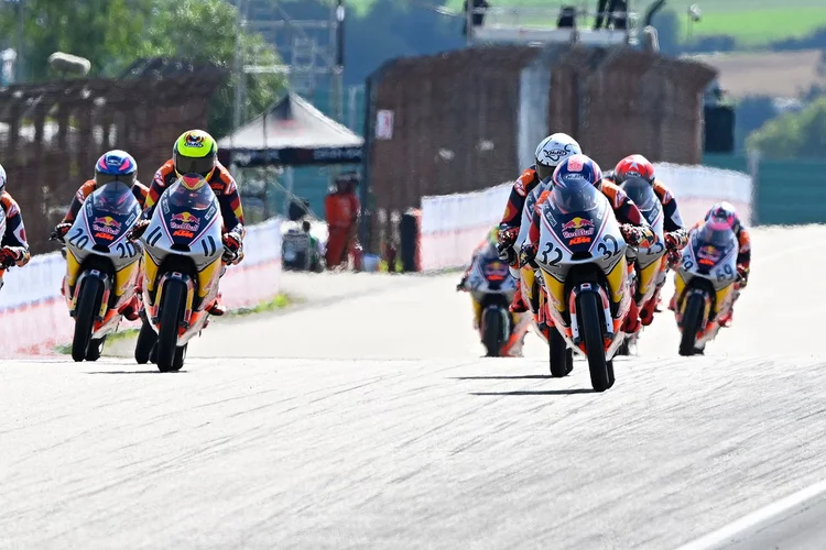 Kiandra Ramadhipa saat berlaga pada Red Bull Rookies Cup 2006 di Sachsenring, Jerman
