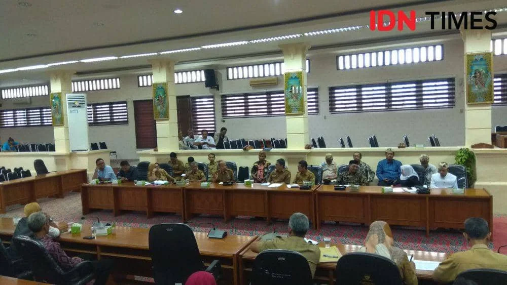 Ilustrasi rapat DPRD Kota Cirebon. (IDN Times/Wildan Ibnu)