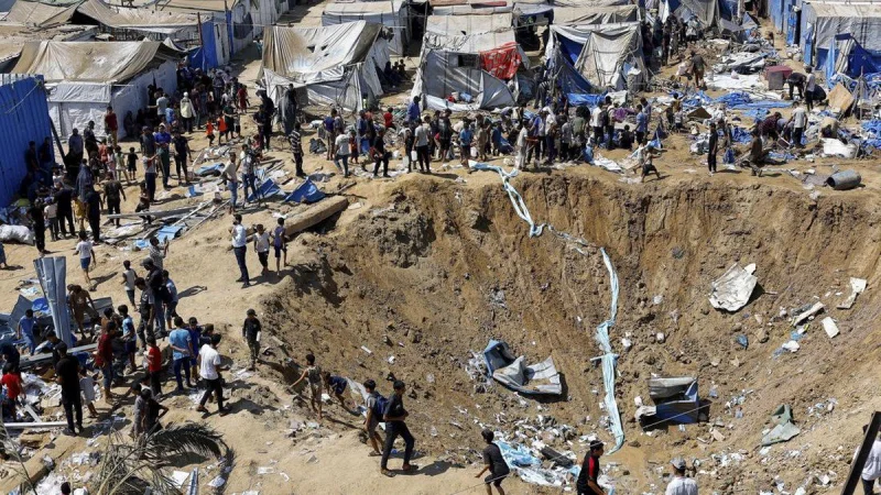 FOTO: Serangan Israel Hancurkan Gudang Obat RS di Gaza
