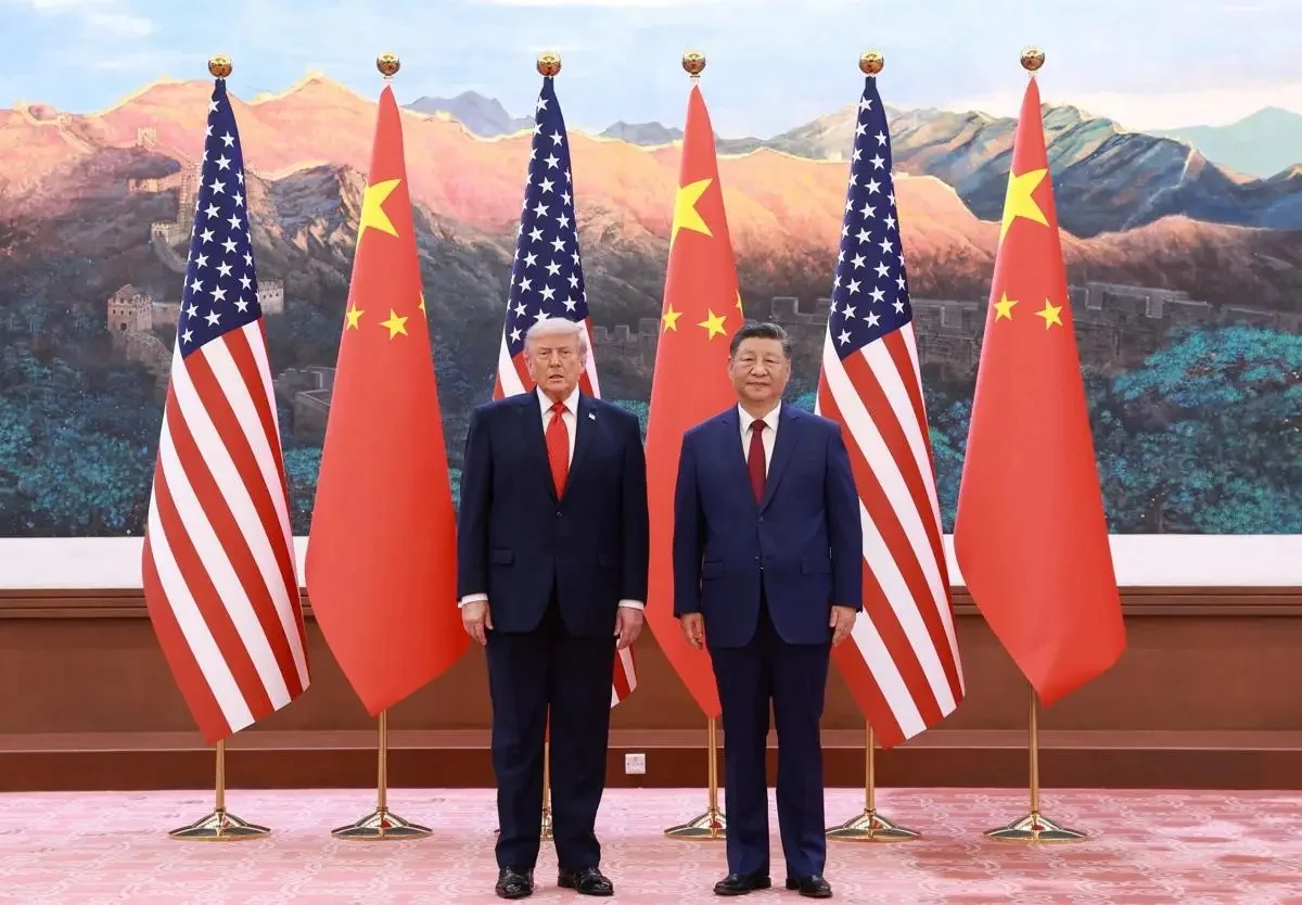 Presiden China Xi Jinping (kanan) mengadakan pembicaraan dengan Presiden Amerika Serikat Donald Trump di Beijing, pada 14 Mei 2026. (x.com/SpoxCHN_MaoNing)