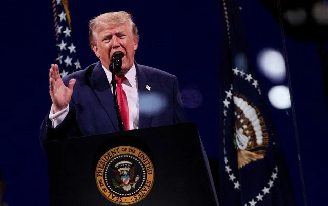 Trump Tunda Serangan AS-Israel ke Iran, Minta Hormuz Dibuka Total