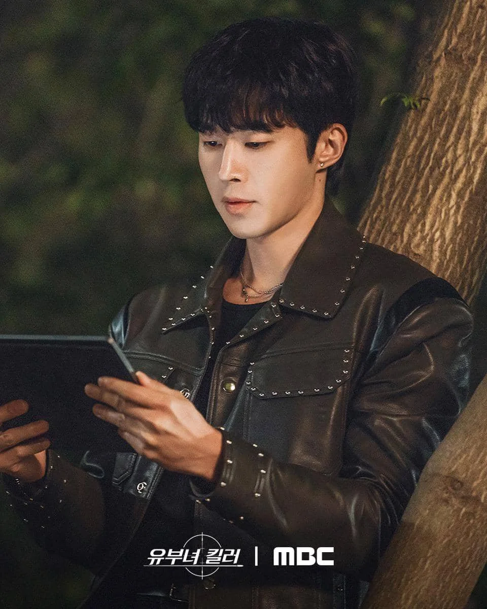 Still cut promosi drama Korea A Bona Fide Killer produksi MBC, memperlihatkan salah satu adegan serial tersebut.