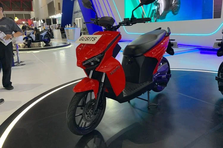 Motor listrik Gesits Raya E meluncur di PEVS 2023