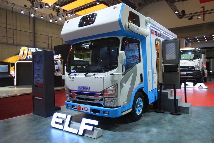 PT Isuzu Astra Motor Indonesia (IAMI) memanfaatkan ajang Gaikindo Indonesia International Auto Show (GIIAS) 2026 untuk menampilkan sisi lain kendaraan komersial.