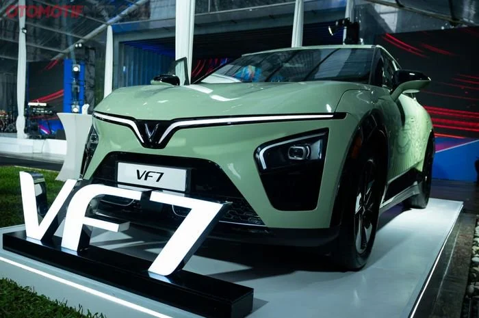 Ada di GIIAS 2026, VinFast VF 7 ECO (Standard) Dibanderol Terjangkau