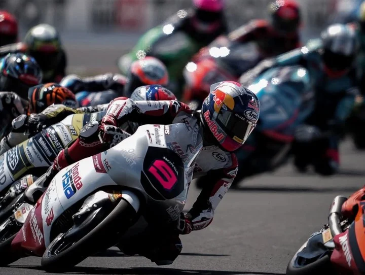 Hasil Moto3 Republik Ceko 2026: Veda Ega Pratama Menggila, Finis Kelima Usai Start Posisi 20!