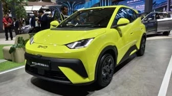 Mobil Listrik BYD Atto 1 vs Wuling Aira EV: Adu Harga, Fitur, dan Skema Kredit