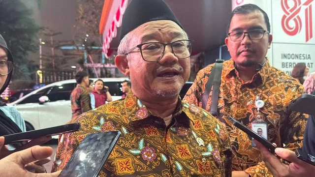 Mendikdasmen: Sekolah Indonesia Dibandingkan dengan Singapura Gak Apple to Apple