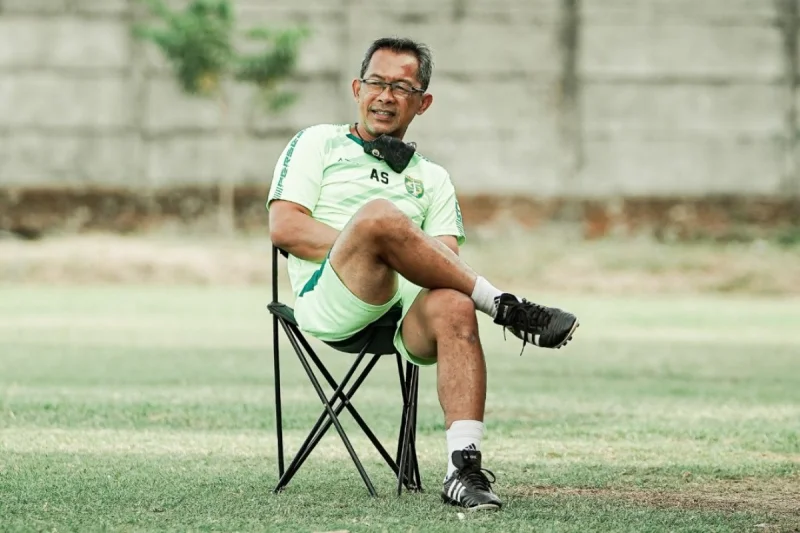 Aji Santoso Resmi Latih de Red FC, Klub Baru Jawa Timur Pilih Stadion Gelora 10 November Surabaya