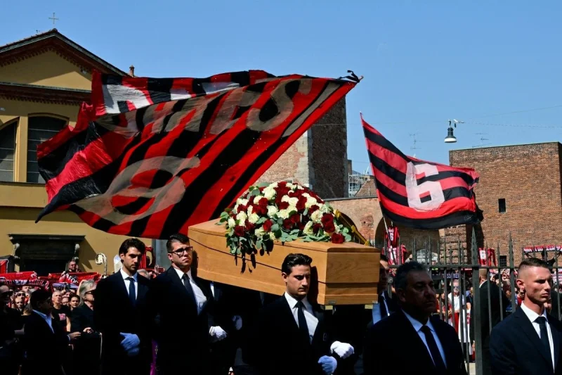 Pemakaman Franco Baresi Dihadiri Ribuan Pelayat, Maldini hingga Baggio Antar Sang Legenda Milan