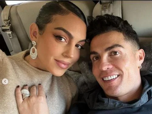 Cristiano Ronaldo dan Georgina Rodriguez 11 @georginagio.jpg