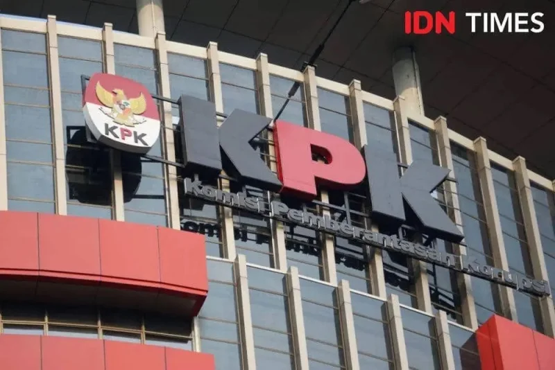 KPK Sita 8.500 Dollar Singapura dari Kantor Imigrasi Jakarta Selatan