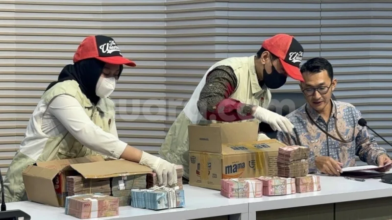Ratusan Ribu USD Disita dari Bandung dan Tangerang Terkait Kasus Suap Pajak Banjarmasin