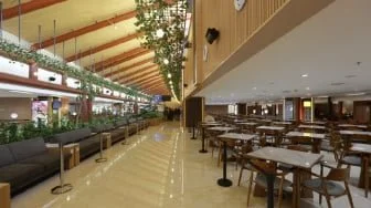 Bukan Sekadar Tempat Transit, Wajah Baru Lounge Bandara Ini Setara Hotel Berbintang