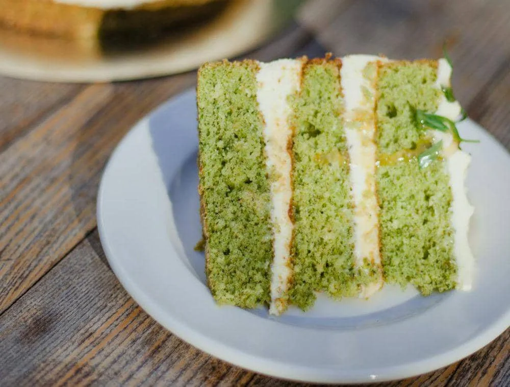 ilustrasi kue bolu matcha 