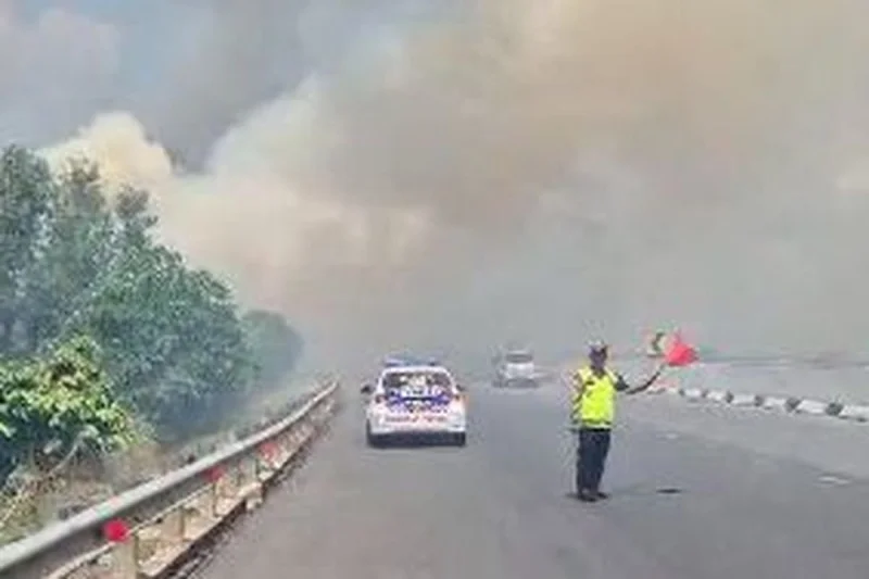 Kabut Asap Karhutla Selimuti Palembang, Kualitas Udara Masuk Kategori Tidak Sehat