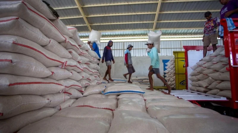 Harga Beras Terus Naik, Cabai Rawit Merah Sentuh Rp59.700 per Kg, Daya Beli Tertekan?