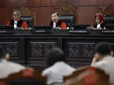 Saat Ketua MK Sebut 5 Mahasiswa Untag Surabaya yang "Bolos" Sidang