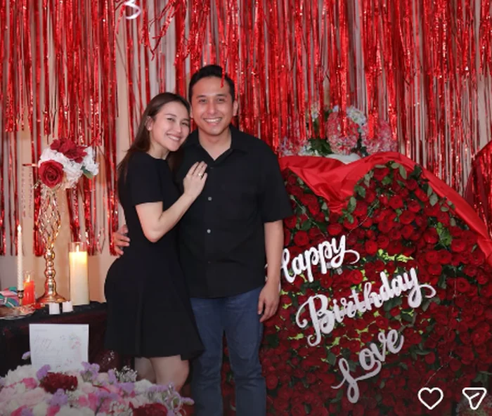 Terbongkar sosok mak comblang Ayu Ting Ting dan Kevin Gusnadi, ternyata sahabat sang pedangdut dan komika ternama ini!