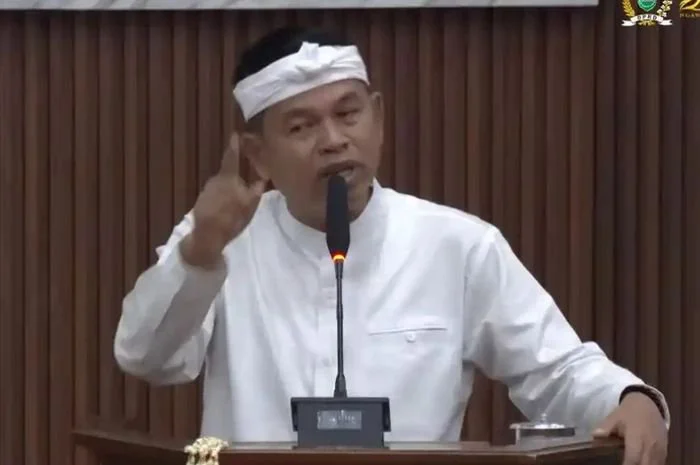 Pemprov Jabar Akan Beri Beasiswa pada 80 Ribu Siswa SMA/SMK Swasta, Ini Alasan Dedi Mulyadi