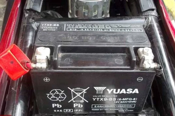 Jangan Cuma Bisa Ngegas Doang, Ini Ciri Aki Motor Matic Mulai Loyo