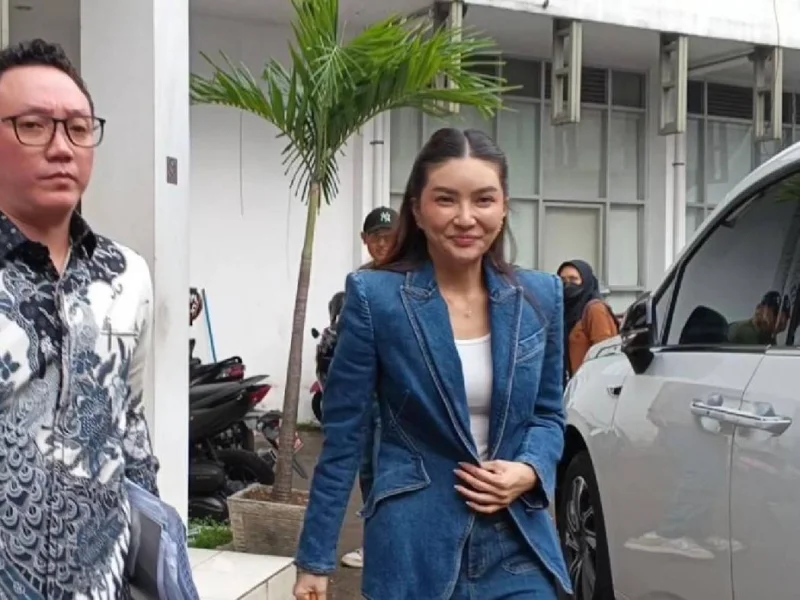 Sarwendah Resmi Adukan Ruben Onsu ke KPAI Terkait Nafkah Anak!