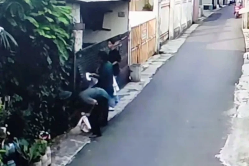 Motif Pengamen Bakar Pagar Rumah di Bekasi, Kesal Tak Diberi Uang