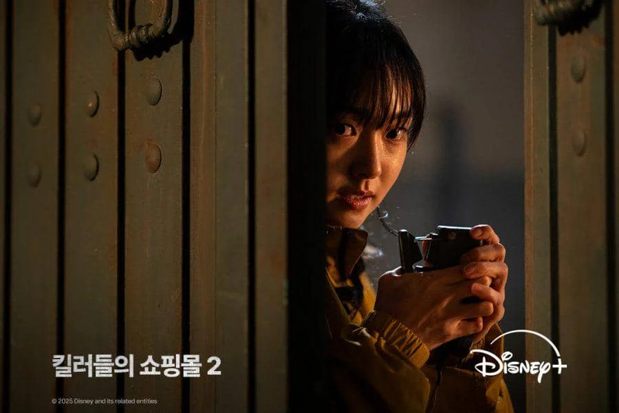 Cuplikan drama A Shop for Killers Season 2 (dok. Disney+/ A Shop for Killers Season 2)