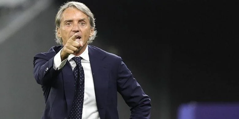 Pelatih Timnas Arab Saudi, Roberto Mancini, ternyata masih ingat momen dirinya bermain di Indonesia saat masih memperkuat Sampdoria pada pertengahan 1990-an.