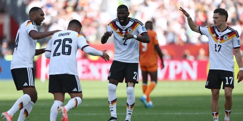 Penyerang timnas Jerman Deniz Undav merayakan bersama rekan satu tim setelah mencetak gol pertama timnya pada laga Grup E Piala Dunia 2026 antara Jerman dan Pantai Gading di Stadion Toronto di Toronto pada 20 Juni 2026.