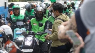 Dishub DKI Siapkan Shelter hingga Relaksasi Parkir bagi Ojek Online