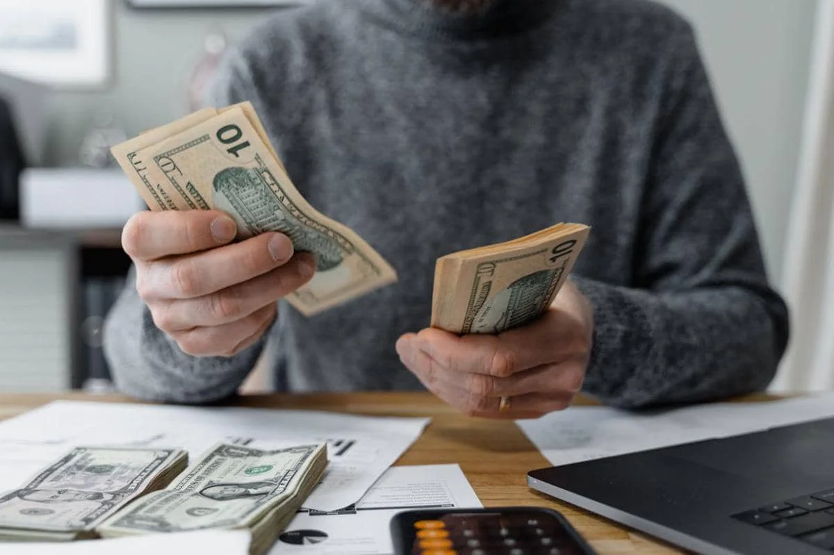12 Kesalahan Atur Keuangan Pemilik Bisnis yang Bikin Usaha Gagal