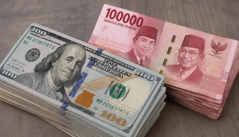 Rupiah Menguat Tipis ke Rp17.922