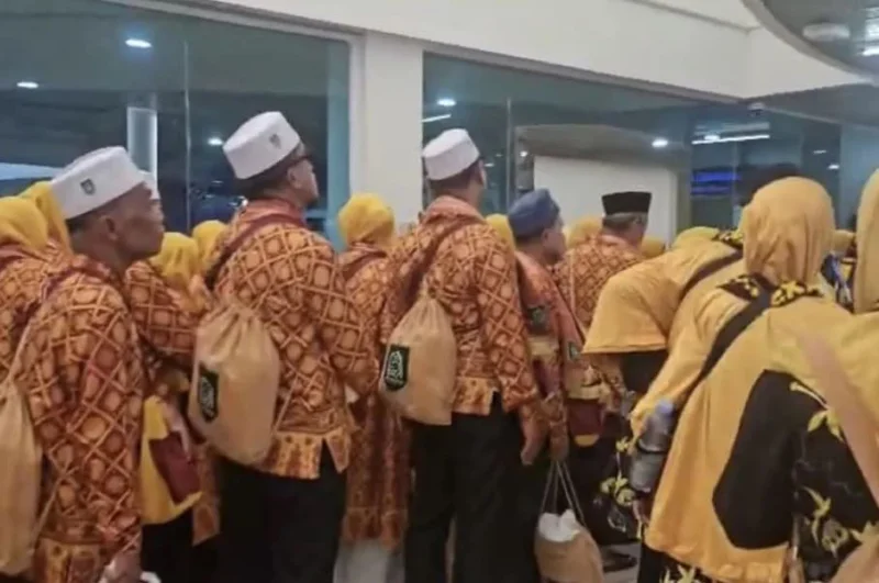 Bandara SMB II Palembang Kembali Layani Penerbangan Umrah Langsung ke Jeddah, Lion Air Berangkatkan 391 Jamaah Perdana